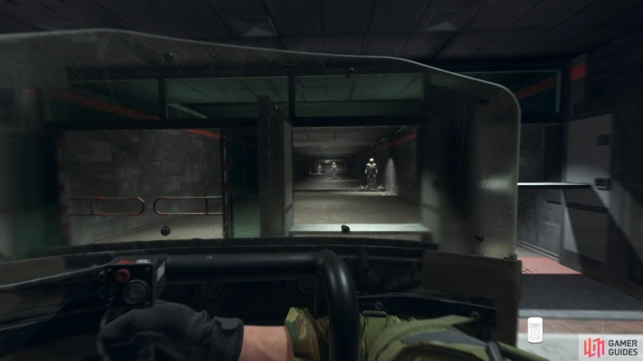 Warzone 2.0 - using riot shields